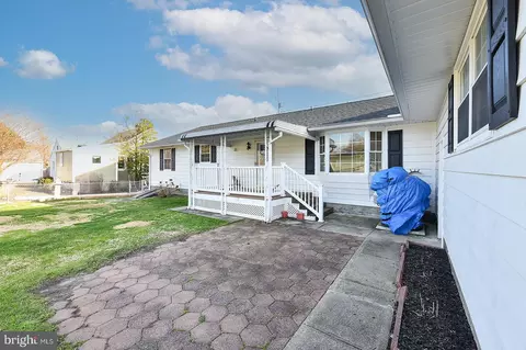 Exterior - 3702 E Joppa Rd, Nottingham, MD 21236 photo 6 of 13