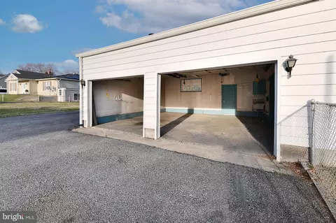 Exterior - 3702 E Joppa Rd, Nottingham, MD 21236 photo 10 of 13