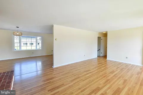 Living - 3702 E Joppa Rd, Nottingham, MD 21236 photo 5 of 15