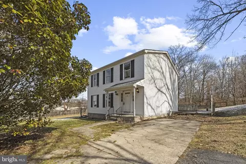 12109 Buttonwood Ln, Middle River, MD 21220