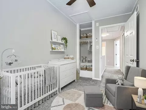 Entry Way - 2014 Larkhall Rd, Dundalk, MD 21222 photo 4 of 5