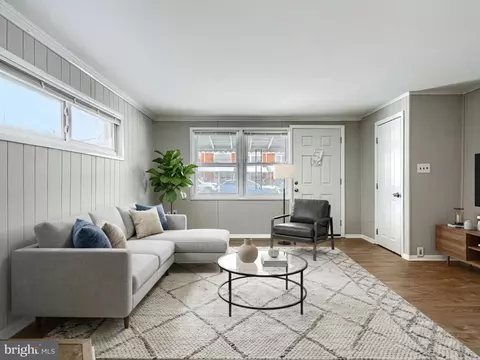 Living - 2014 Larkhall Rd, Dundalk, MD 21222 photo 6 of 7