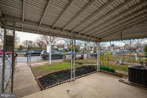 3167 Bero Rd, Lansdowne, MD 21227 photo 3