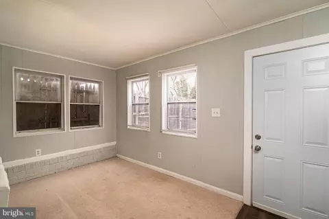 3167 Bero Rd, Lansdowne, MD 21227 photo 12