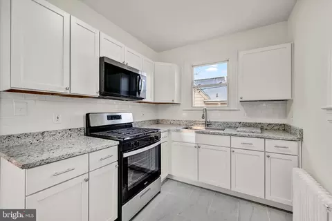 Kitchen - 1032 Elm Ridge Ave, Baltimore, MD 21229 photo 1 of 2
