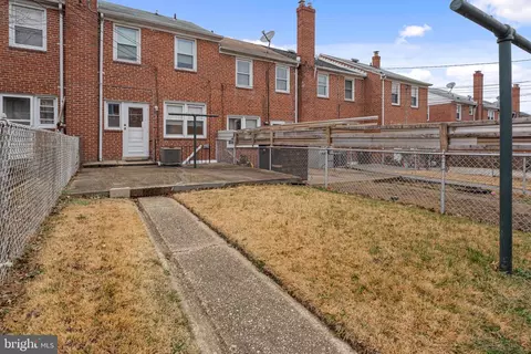 Exterior - 7107 Baltimore St, Baltimore, MD 21224 photo 3 of 6