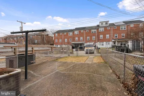 Exterior - 7107 Baltimore St, Baltimore, MD 21224 photo 2 of 6