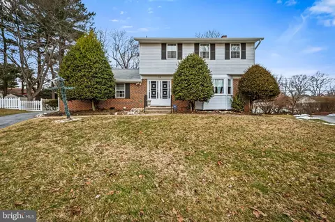 10 Geier Ct, Randallstown, MD 21133