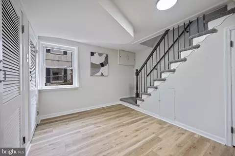 Entry Way - 417 Meadow Rd, Baltimore, MD 21206 photo 6 of 11