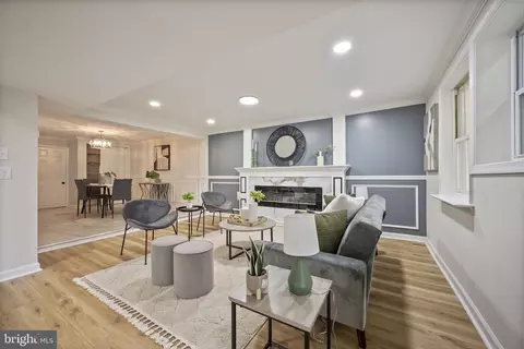 Living - 417 Meadow Rd, Baltimore, MD 21206 photo 1 of 5