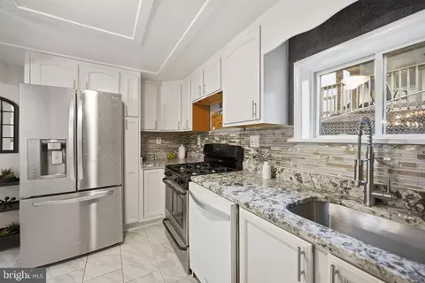 Kitchen - 417 Meadow Rd, Baltimore, MD 21206 photo 4 of 5