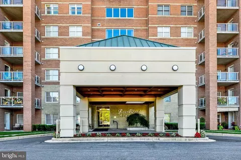 12236 Roundwood Rd #104, Lutherville Timonium, MD 21093