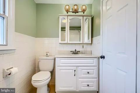 Bath - 5706 Allender Rd, White Marsh, MD 21162 photo 4 of 4