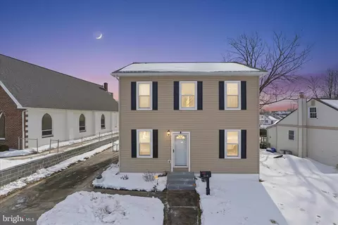 214 Oakwood Rd, Dundalk, MD 21222