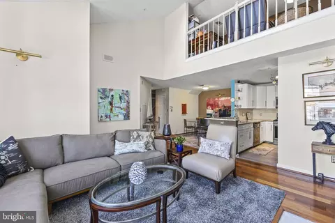 Living - 2320 B Falls Gable Ln #B, Baltimore, MD 21209 photo 2 of 2