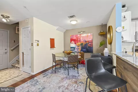 Dining - 2320 B Falls Gable Ln #B, Baltimore, MD 21209 photo 1 of 3