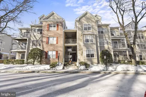 2320 B Falls Gable Ln #B, Baltimore, MD 21209