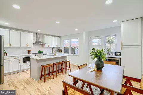 1028 Winsford Rd, Towson, MD 21204