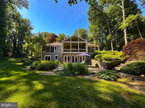 4004 Holly Knoll Dr, Glen Arm, MD 21057