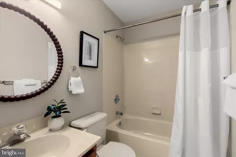 Bath - 23 Bartley Ct, Nottingham, MD 21236 photo 2 of 2