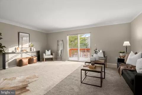 Living - 23 Bartley Ct, Nottingham, MD 21236 photo 4 of 7
