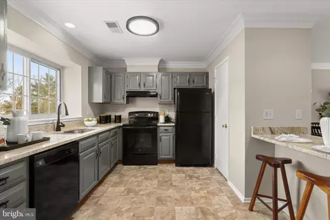 Kitchen - 23 Bartley Ct, Nottingham, MD 21236 photo 2 of 4