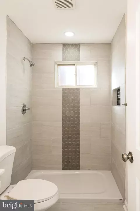 5510 Daybreak Ter, Baltimore, MD 21206 photo 23