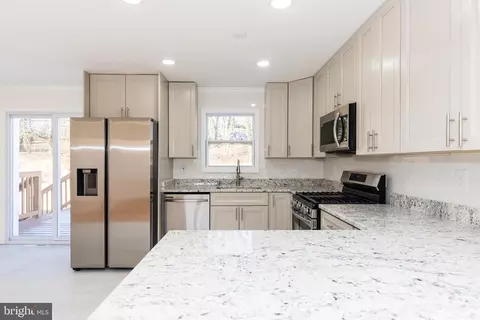 5510 Daybreak Ter, Baltimore, MD 21206 photo 10