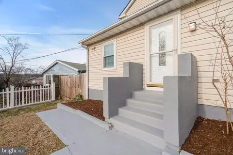 104 Ridge Ave, Halethorpe, MD 21227