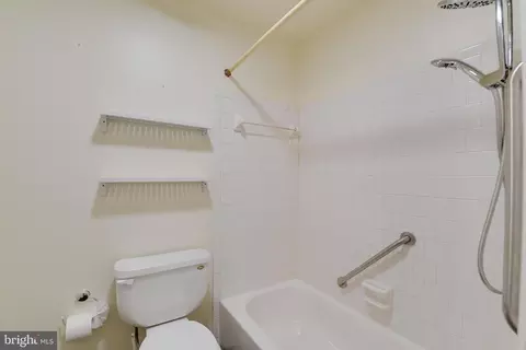 21 Tallow Ct #6-6F, Windsor Mill, MD 21244 photo 26