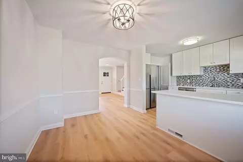 Entry Way - 7316 Conley St, Baltimore, MD 21224 photo 2 of 7