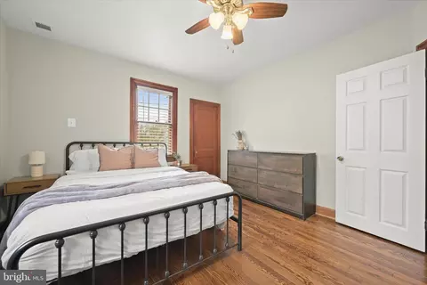 Bedroom - 5521 Willys Ave, Halethorpe, MD 21227 photo 2 of 6