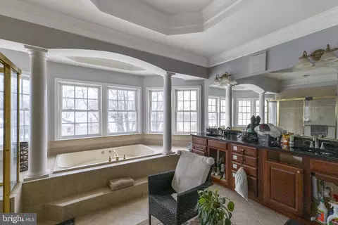 Bath - 8400 Summit Ave, Windsor Mill, MD 21244 photo 3 of 5