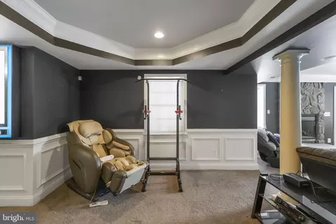 Entry Way - 8400 Summit Ave, Windsor Mill, MD 21244 photo 6 of 8