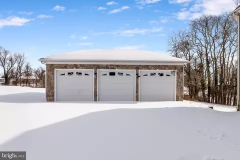 Exterior - 8400 Summit Ave, Windsor Mill, MD 21244 photo 4 of 7