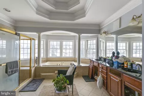 Bath - 8400 Summit Ave, Windsor Mill, MD 21244 photo 2 of 5