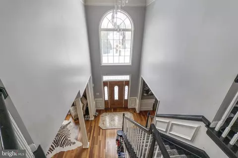 Entry Way - 8400 Summit Ave, Windsor Mill, MD 21244 photo 5 of 8