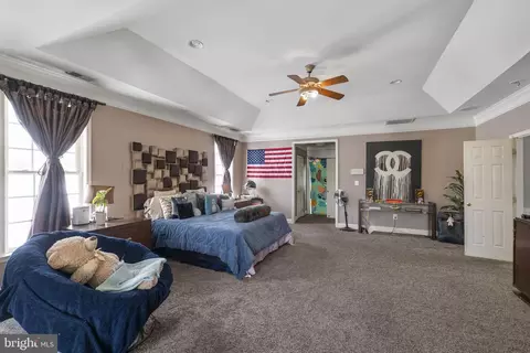 Bedroom - 8400 Summit Ave, Windsor Mill, MD 21244 photo 2 of 4