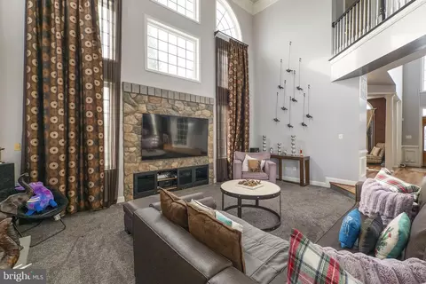 Living - 8400 Summit Ave, Windsor Mill, MD 21244 photo 2 of 5