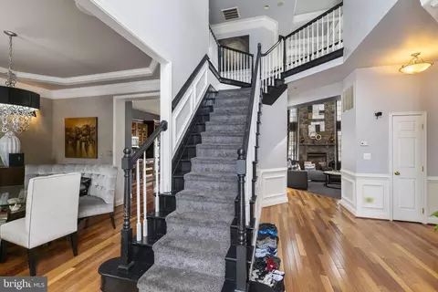 Entry Way - 8400 Summit Ave, Windsor Mill, MD 21244 photo 2 of 8