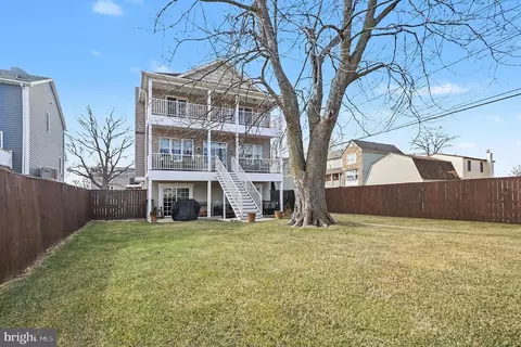 Exterior - 2809 4th St, Sparrows Point, MD 21219 photo 6 of 7