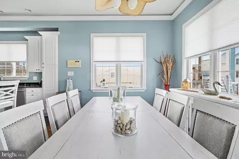 Dining - 2809 4th St, Sparrows Point, MD 21219 photo 3 of 3