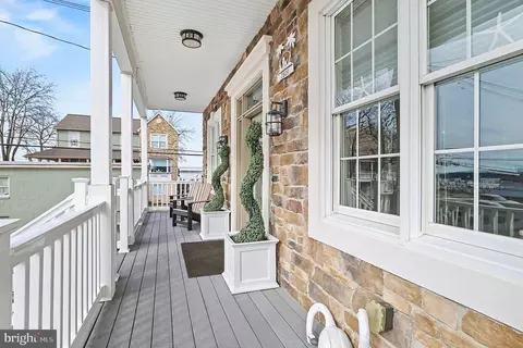 Exterior - 2809 4th St, Sparrows Point, MD 21219 photo 3 of 7