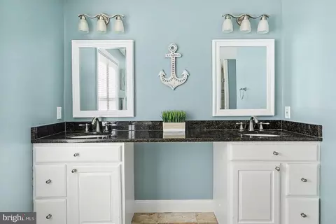 Bath - 2809 4th St, Sparrows Point, MD 21219 photo 1 of 3