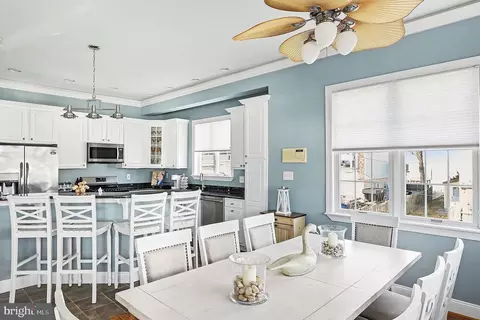 Dining - 2809 4th St, Sparrows Point, MD 21219 photo 1 of 3