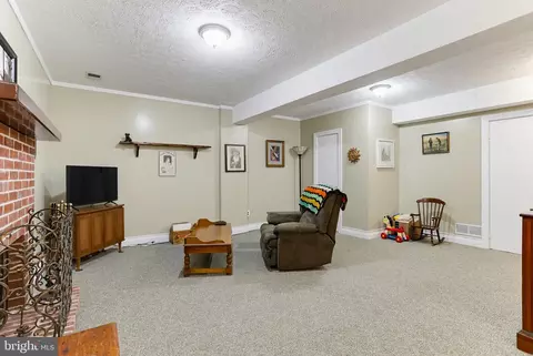 Living - 4815 Variation Rd, Nottingham, MD 21236 photo 2 of 2