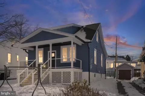 24 Edmondson Ridge Rd, Catonsville, MD 21228