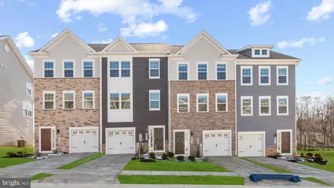 5050 Silver Oak Dr, Rosedale, MD 21237