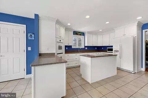 Kitchen - 1 Windemere Pkwy, Phoenix, MD 21131 photo 5 of 5