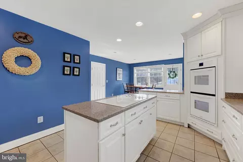 Kitchen - 1 Windemere Pkwy, Phoenix, MD 21131 photo 2 of 5